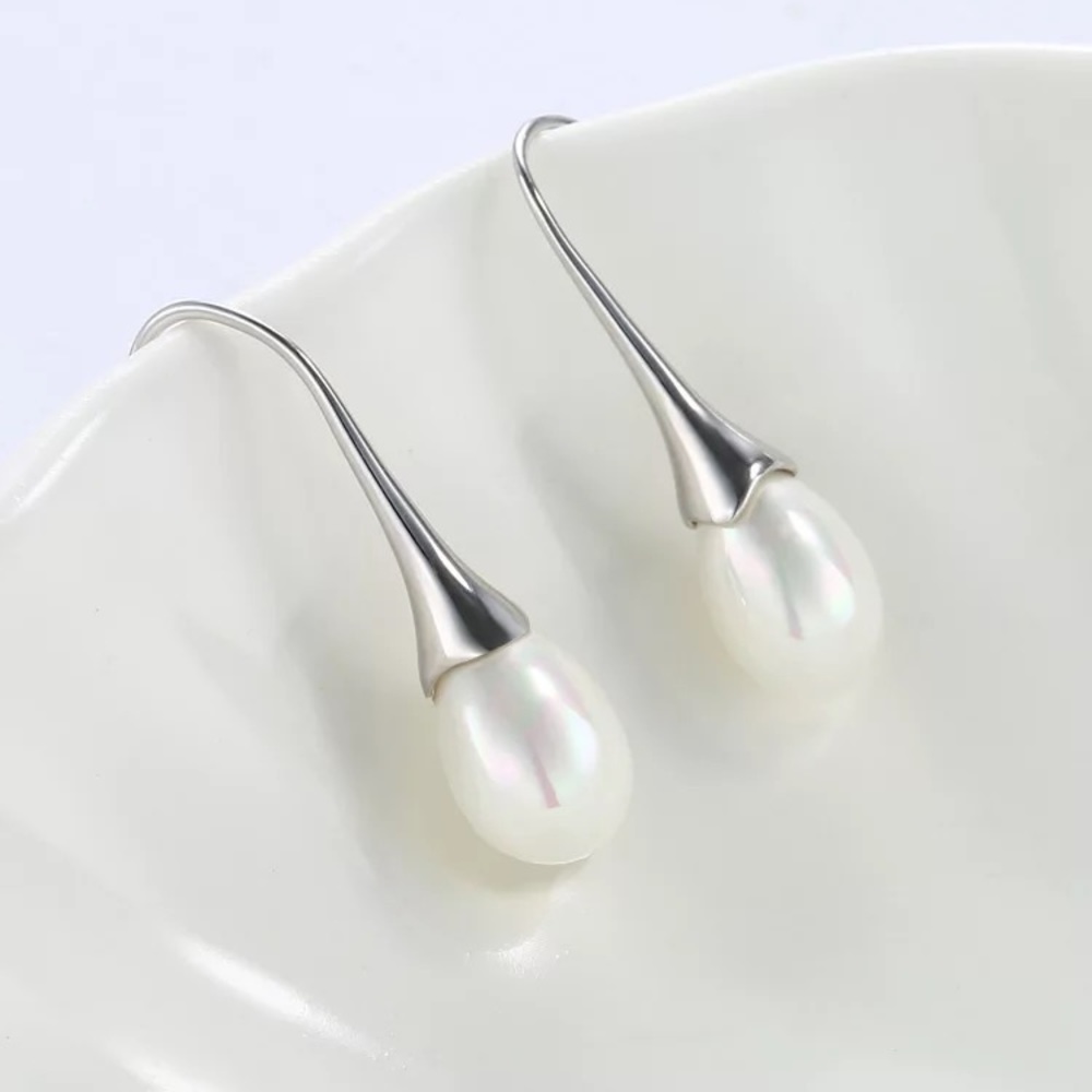 925 Sterling Silver Pearl Drop Hook Earrings - Picture 2 of 2